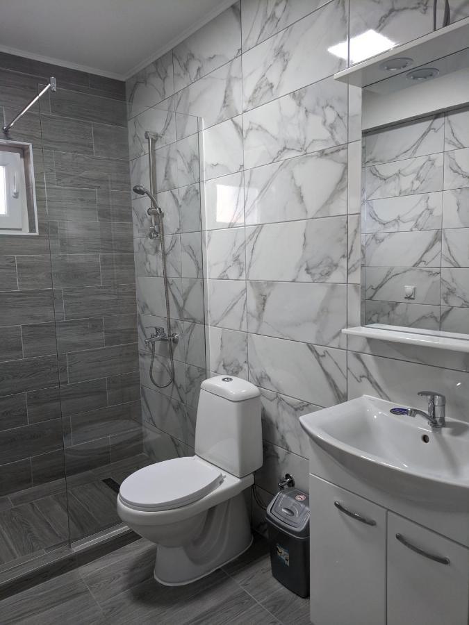 Ajkoski Apartments Пештані Екстер'єр фото