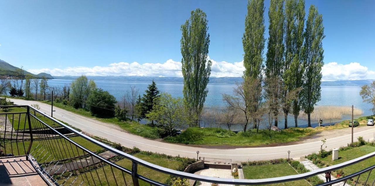 Ajkoski Apartments Пештані Екстер'єр фото